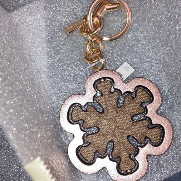 ❄️COACH LEATHER SNOW ❄️ FLAKE❄️ - Picture 4 of 9